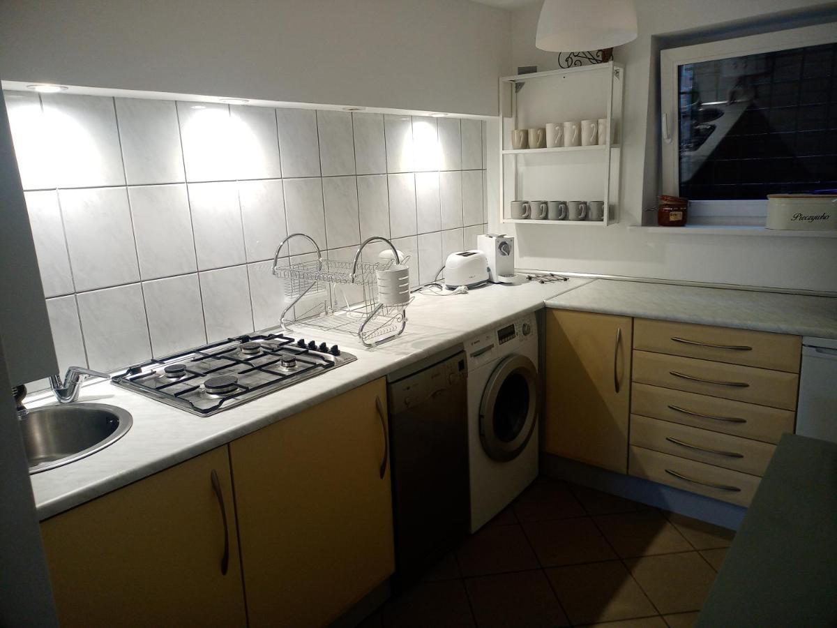 Ul.Powstania Wielkopolskiego 18 Gdynia Luaran gambar